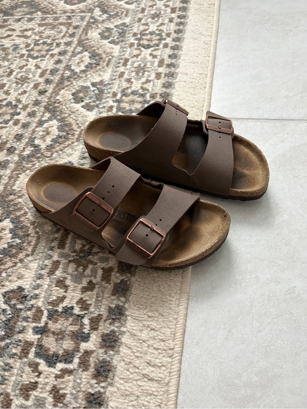Birkenstock Arizona Slide Sandal - Mocha